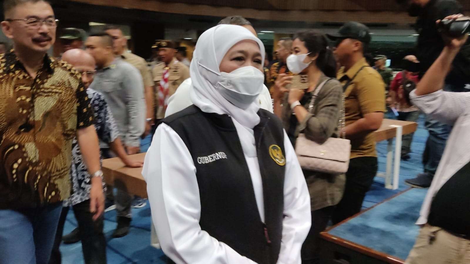 Gubernur Jatim, Khofifah Indar Parawansa melarang konvoi malam Tahun Baru 2023. (Foto: Fariz Yarbo/Ngopibareng.id)