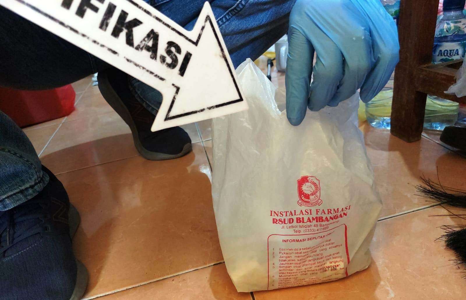 Obat-obatan yang ditemukan polisi di kamar BF. (Foto: Istimewa)