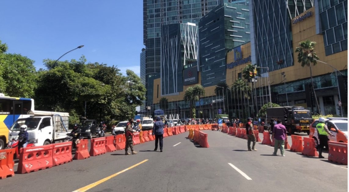 Penutupan pintu masuk Surabaya saat tahun baru (Foto: Andhi/Ngopibareng.id)