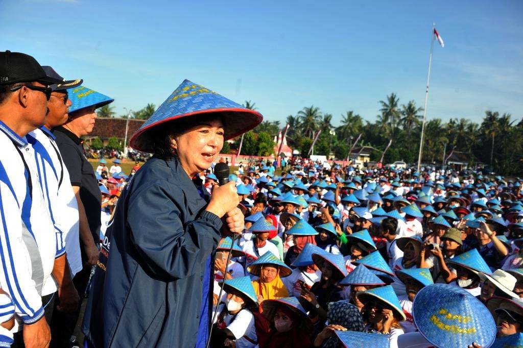 Ketua DPW NasDem Jatim, Sri Sajekti Sudjunadi imbau jangan gaduh. (Foto: NasDem Jatim)