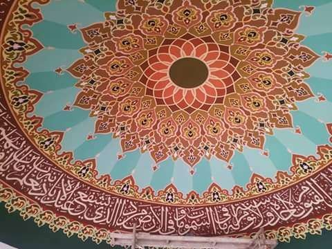 Motif ornamen kaligrafi dalam suatu masjid. (Ilustrasi)