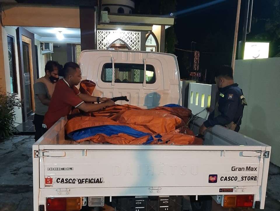 Mobil asal Mojokerto diamankan Polsek Glagah ketika hendak kirim miras ke Gresik ( Dokumen: Humas Polres Lamongan)