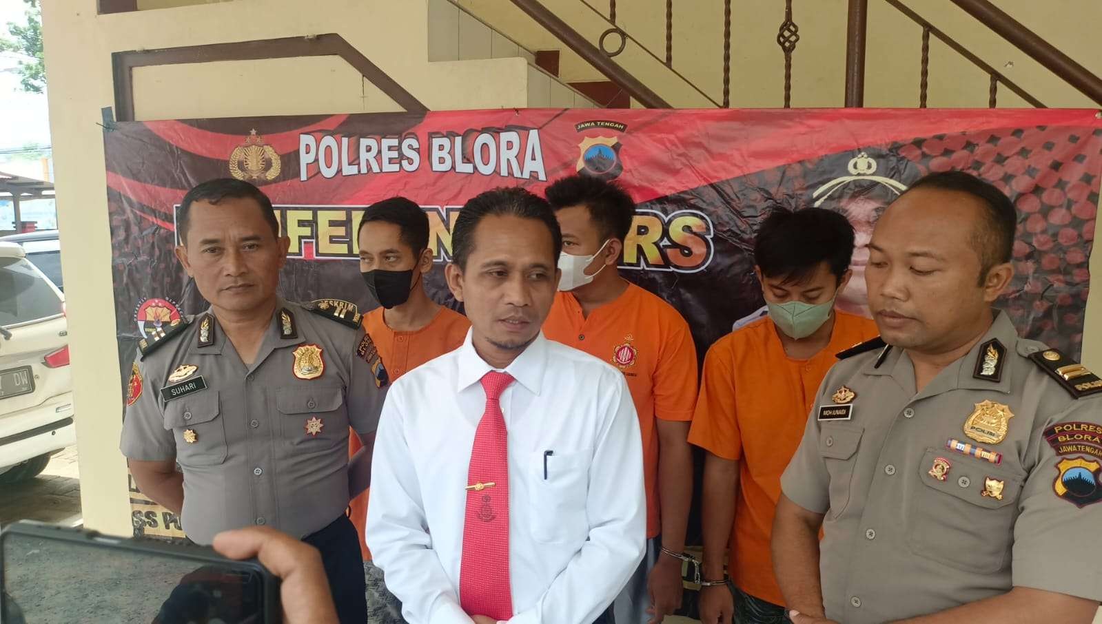 Kasat Reskrim Polres Blora saat pres rilis di halaman belakan Mapolres Blora, tanggal 3 Januari 2023 (foto: Humas Polres Blora)