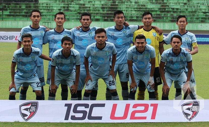 Dendy Sulistiawan dan Saddil Ramdhani saat memperkuat Persela U-21 (Foto: Imron Rosidi/Ngopibareng.id)