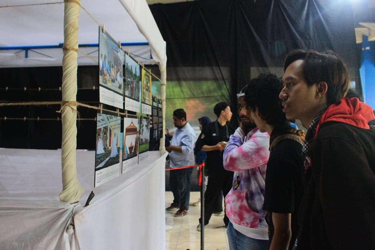 Pameran foto HIMMARFI) STIKOSA-AWS digelar di Pendopo kampus Stikosa-AWS, Jl. Nginden Intan Timur I Surabaya, mulai Senin 9 Januari hingga Minggu 15 Januari 2023.(Foto: istimewa)