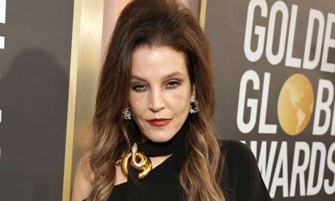 Lisa Marie Presley sempat menghadiri Golden Globe Awards, Selasa 10 Januari 2023, sebelum mengalami henti jantung di usia 54 tahun. (Foto: Twitter)