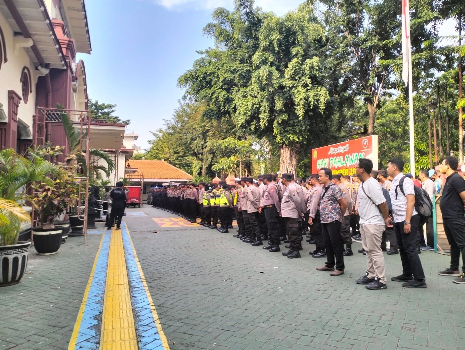 Aremania dilarang datang ke sidang Tragedi Kanjuruhan demi menjaga kondusivitas jelang Piala Dunia U-20. (Foto: Andhi Dwi/Ngopibareng.id)