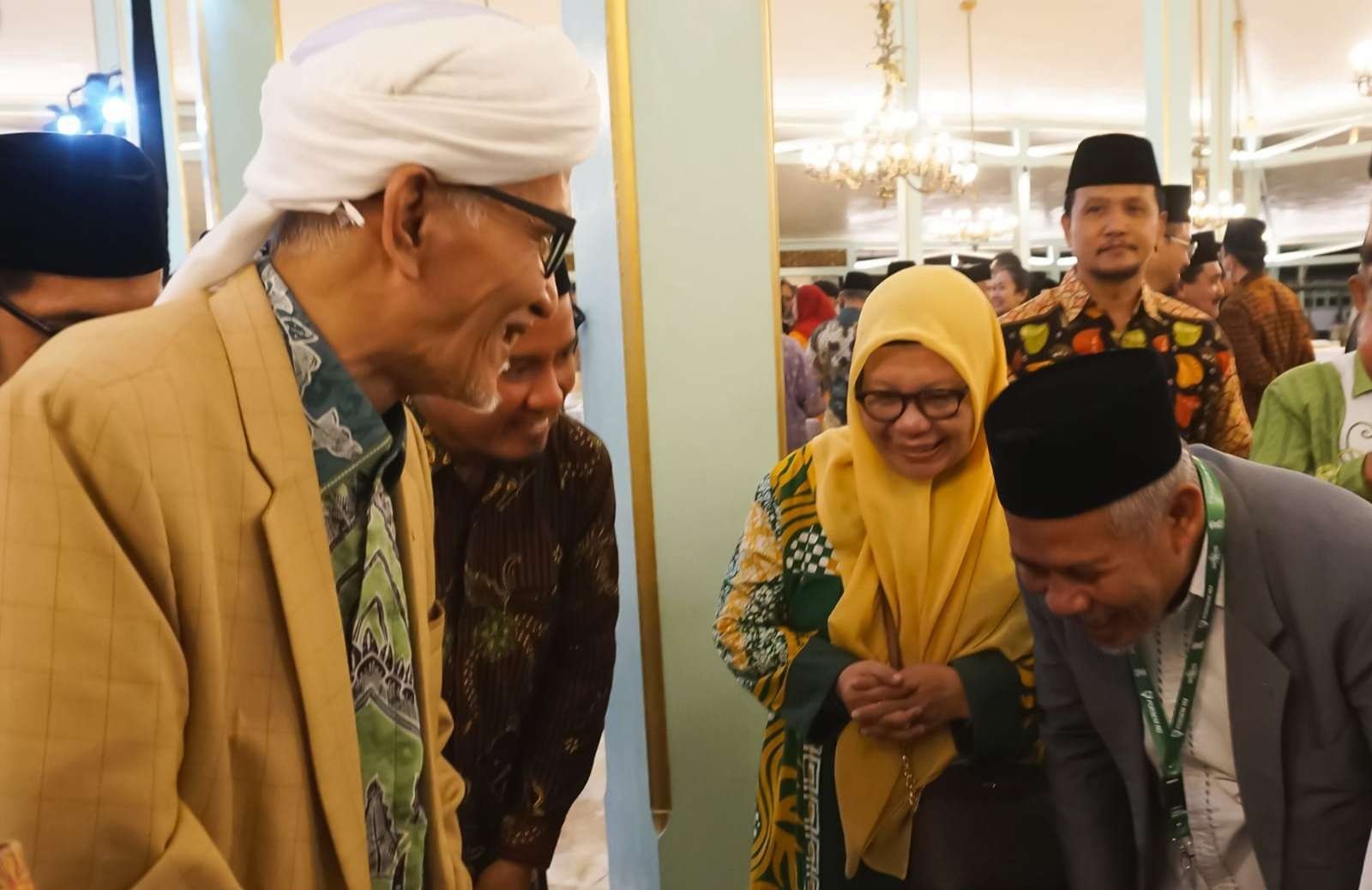 Rais Aam PBNU KH Miftachul Akhyar bersama KH Marzuki Mustamar. (Foto:rumah 1926)