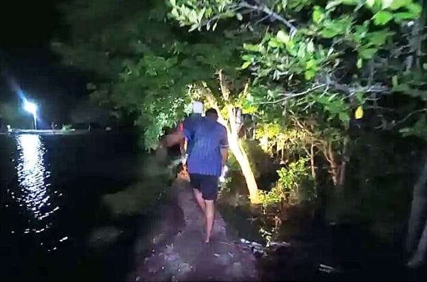 Area pohon mangrove di muara sungai Desa Kilensari, Kecamatan Panarukan, Situbondo, lokasi ditemukan jenazah kakek Samsudin. (Foto: Dokumentasi BPBD Situbondo)