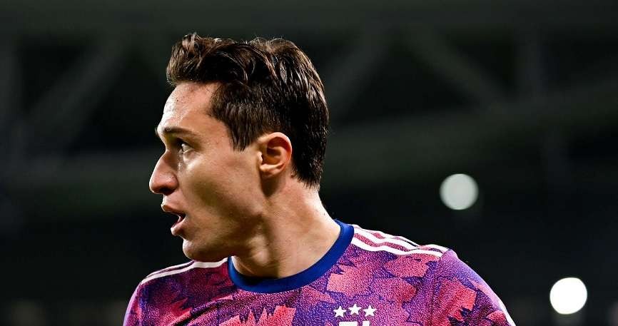 Penampilan impresif Federico Chiesa bersama Juventus membuat MU tertarik untuk merekrutnya. (Foto: Twitter/@federicochiesa)