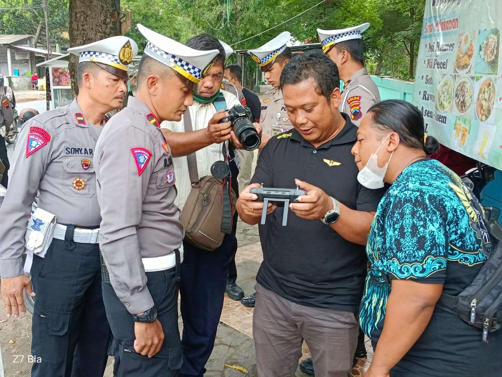 Polda Jateng saat uji coba ETLE Drone di  wilayah Kabupaten Blora. (Foto: Ahmad Sampurno/Ngopibareng.id)