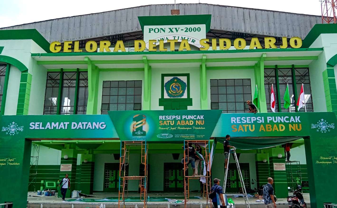 Pintu masuk utama Gelora Delta Sidoarjo menjelang 1 abad NU (Foto: Aini/Ngopibareng.id)