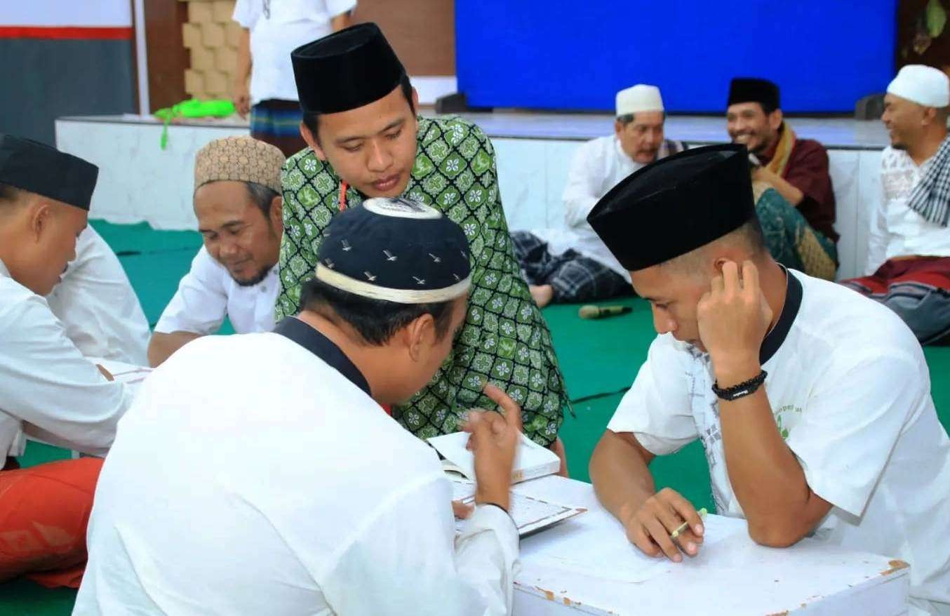 WBP Lapas Banyuwangi serius belajar membaca Al Qur'an dengan metode yanbu'a (foto: istimewa)