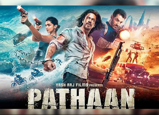 Film Pathaan raup box office internasional, meski ada kejanggalan di beberapa adegannya. (Foto: Yash Raj Films)