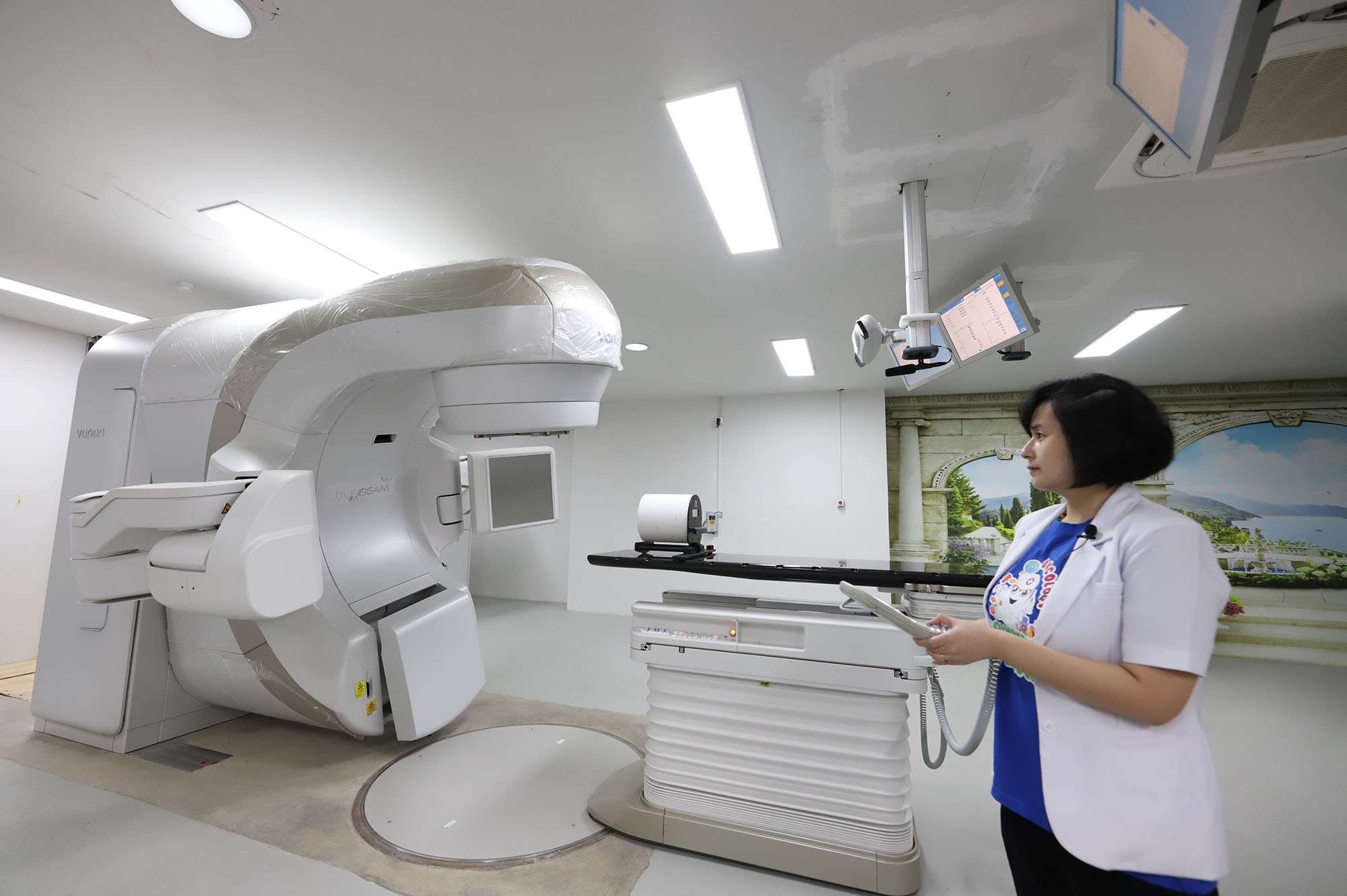 Layanan Oncology Center di RSUD Dr Soewandhie Surabaya. (Foto: Humas Pemkot Surabaya)