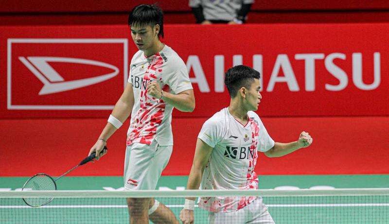 Ganda putra Indonesia, Leo Rolly Carnando/Daniel Marthin menjadi juara Thailand Masters 2023 usai menaklukkan wakil Taiwan, Su Ching Heng/Ye Hong Wei. (Foto: PBSI)