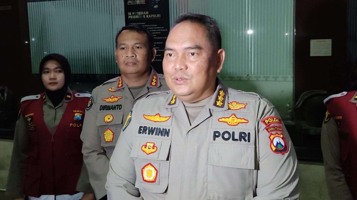 Kabiddokkes Polda Jatim, Kombes Pol Erwin Zainul Hakim. (Foto: Fariz Yarbo/Ngopibareng.id)