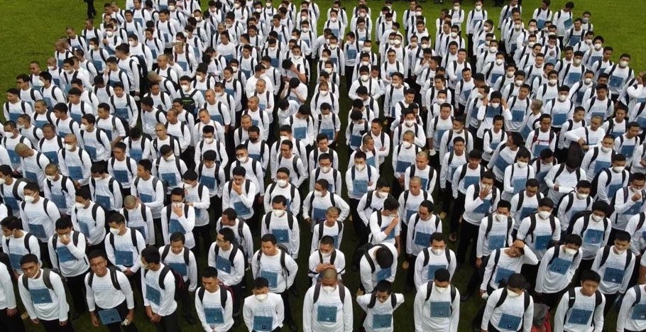 Rombongan Mahasiswa FT UB saat pemberangkatan kegiatan KKM di Desa Jedong, Wagir, Malang, Jawa Timur. (Foto: teknik.ub.ac.id)