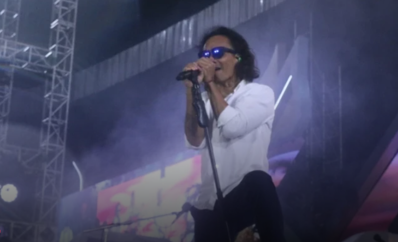 Slank saat tampil di Harlah 100 Tahun NU, di GOR Delta Sidoarjo. (Foto: NU online)