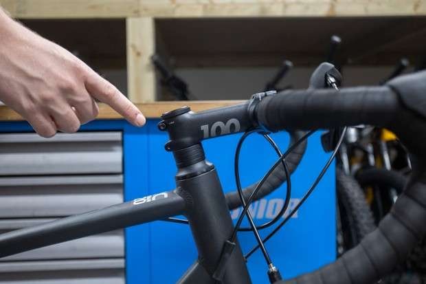 Perhatikan jumlah spacer antara headtube dan stem ini untuk memaksimalkan kenyamanan bersepeda. (Foto: Istimewa)