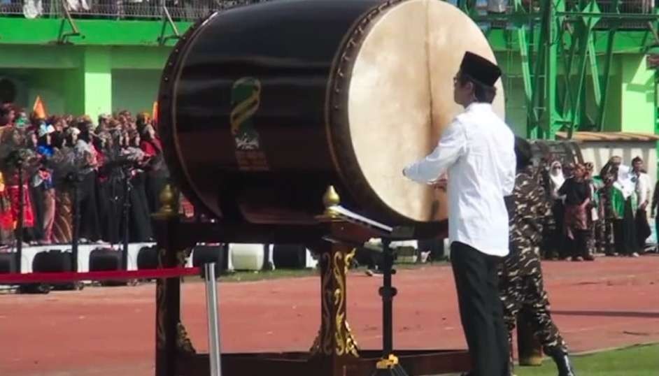 Bedug berukuran raksasa dilaporkan hilang pasca harlah 1 abad NU (foto : Aini/Ngopibareng.id)