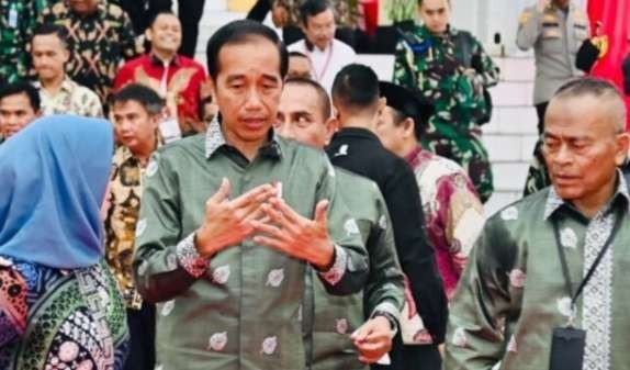 Presiden Joko Widodo menghadiri Puncak Peringatan Hari Pers Nasional Tahun 2023 di Gedung Serbaguna Pemerintah Provinsi Sumatra Utara, Kabupaten Deli Serdang, Kamis, 9 Februari 2023. (Foto: BPMI Setpres)