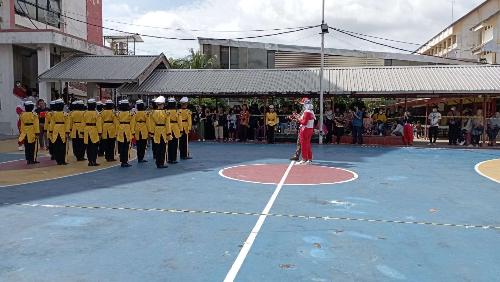 Kegiatan lomba paskibraka yang dilakukan SMATAG Surabaya. (Foto: dok. SMATAG Surabaya)