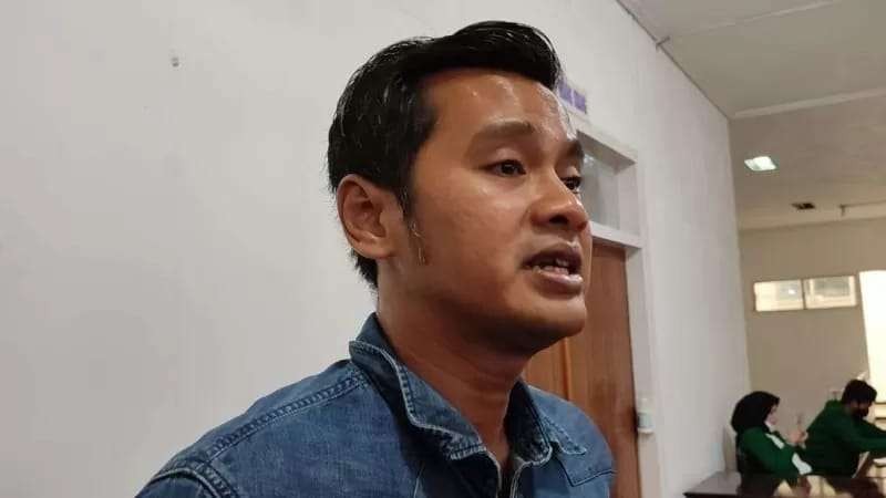 Ketua Komisi A DPRD Kota Kediri Reza Darmawan meminta seluruh instrumen yang terlibat dalam proyek pembangunan jembatan tol Kediri - Tulungagung. (Foto: Fendhy Lesmana/Ngopibareng.id)