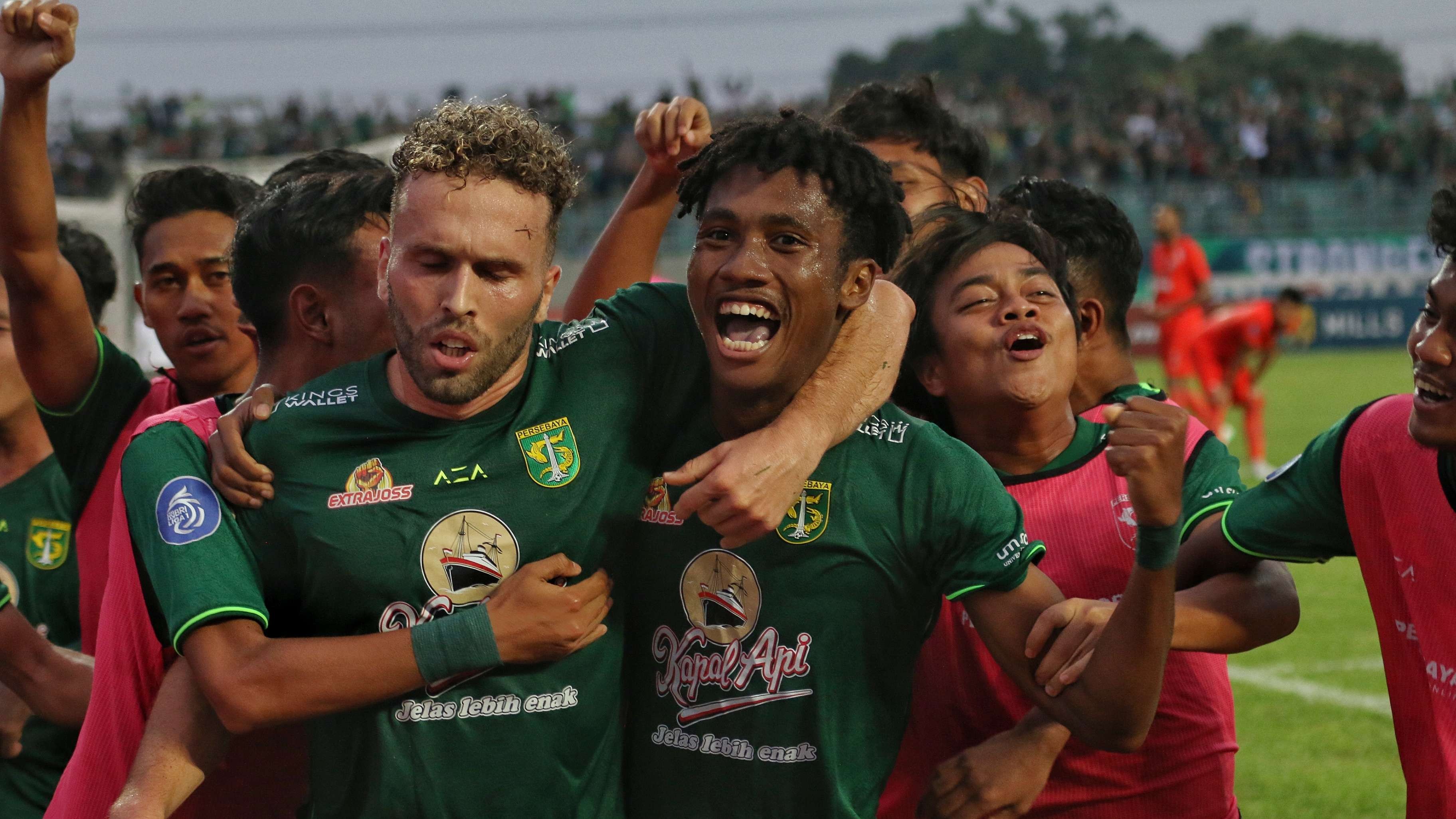 Pemain Persebaya siap tempur melawan PSS Sleman. (Foto: Fariz Yarbo/Ngopibareng.id)