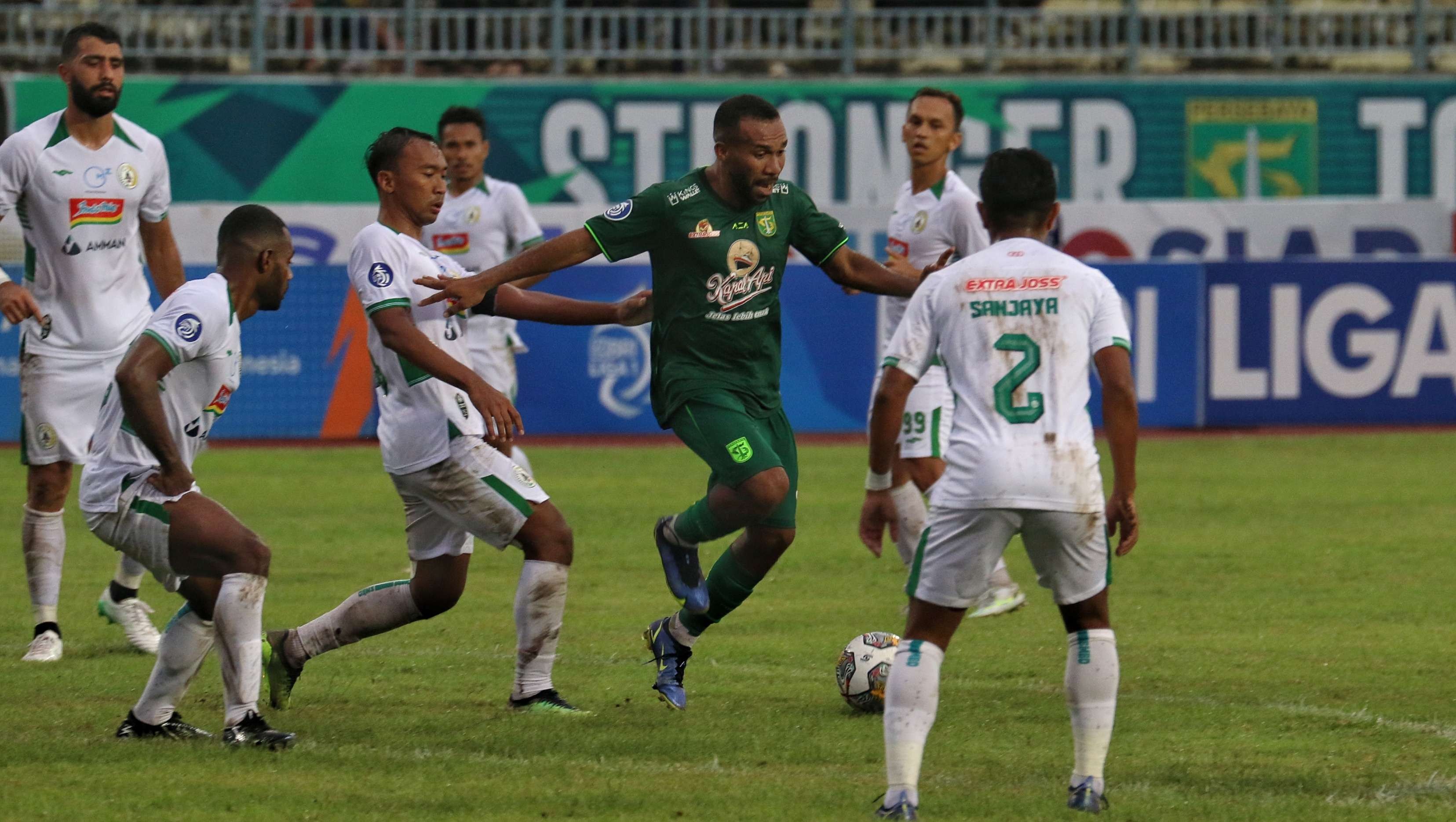 Michael Rumere menjadi salah satu andalan baru Persebaya di lini depan. (Foto: Fariz Yarbo/Ngopibareng.id)