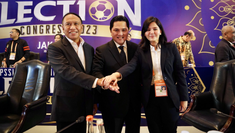 Menteri BUMN, Erick Thohir pimpin PSSI periode 2022-2027, bersama kedua wakilnya, Ratu Tisa dan Menteri Pemuda dan Olahraga (Menpora) Zainudin Amali. (Foto: Twitter @erickthohir)