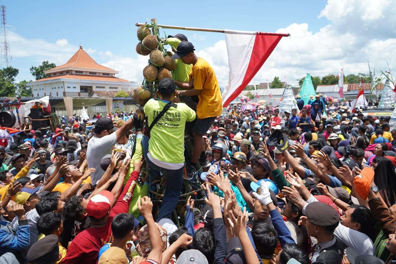 Sambut HUT Kabupaten Kediri ke 1219 Pemkab Gelar Kontes Durian (Foto: Kominfo Kabupaten Kediri)