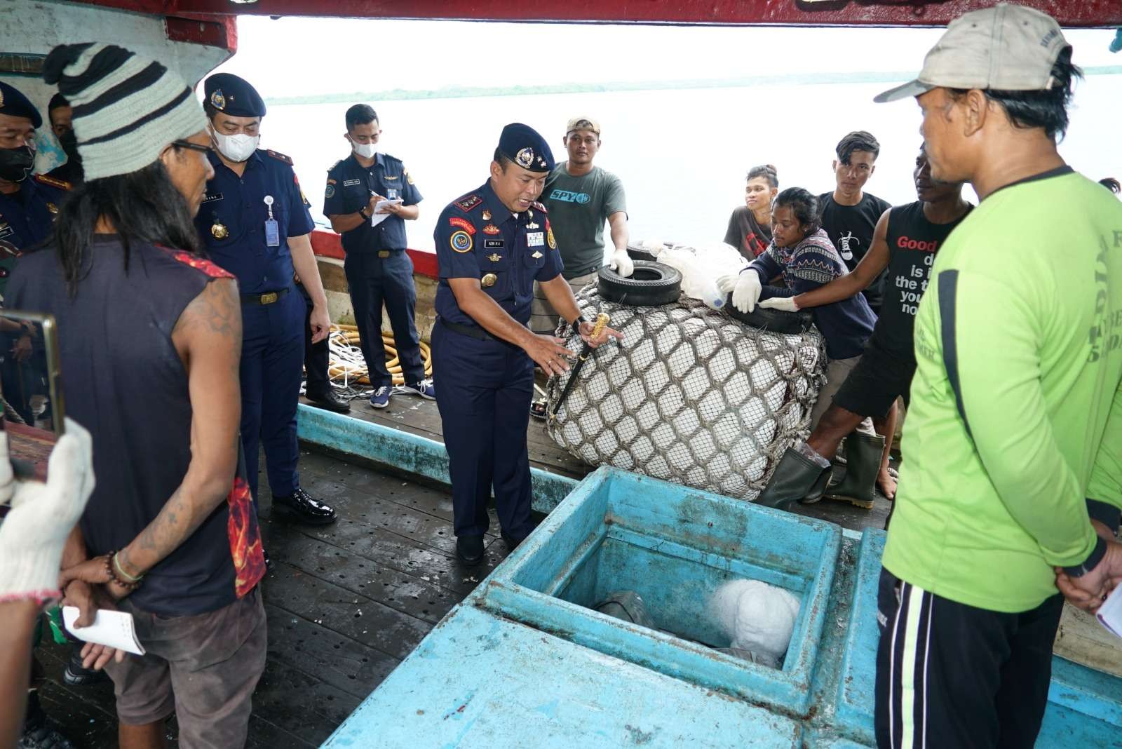 Salah satu kapal ikan berbendera asing ditangkap tim KKP karena beroperasi di perairan Indonesia. (Foto: dok Humas KKP)