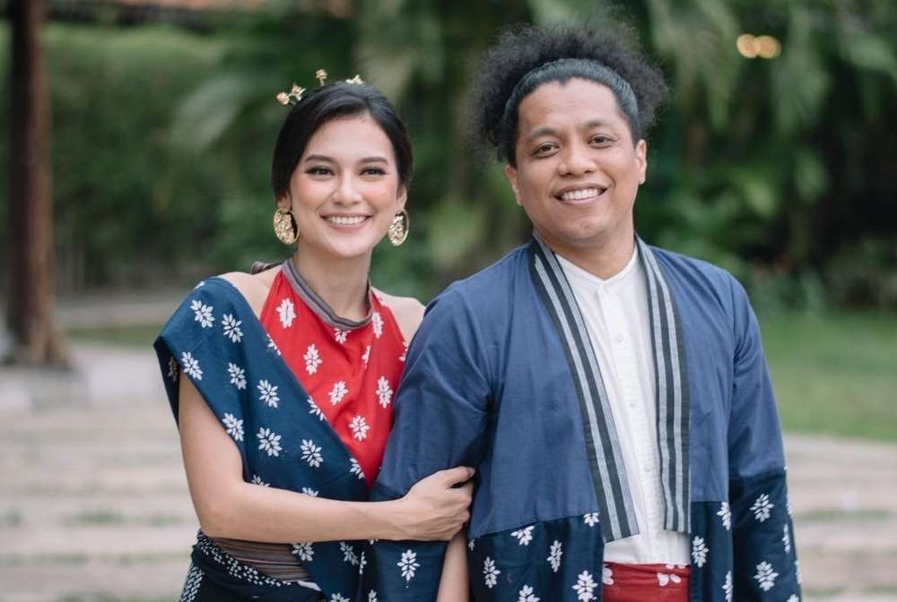 Arie Kriting kena sentil ibu mertuanya, Nursyah, usai menggelar pesta pernikahan mewah adik Indah Permatasari. (Foto: Instagram@indahpermatas)