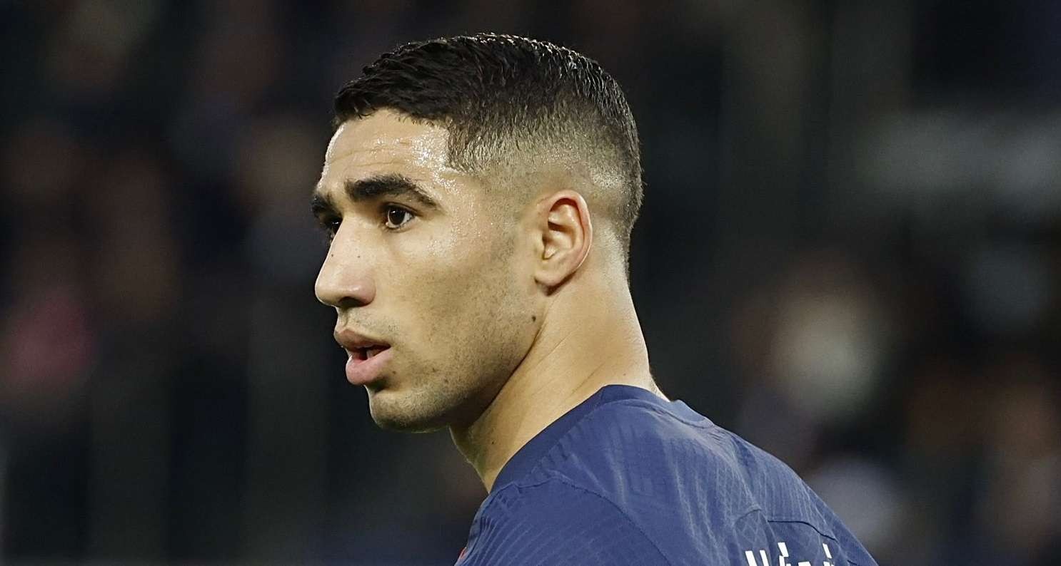 Achraf Hakimi dituduh melakukan pelecehan seksual terhadap wanita muda di rumahnya. (Foto: Twitter/@AchrafHakimi)