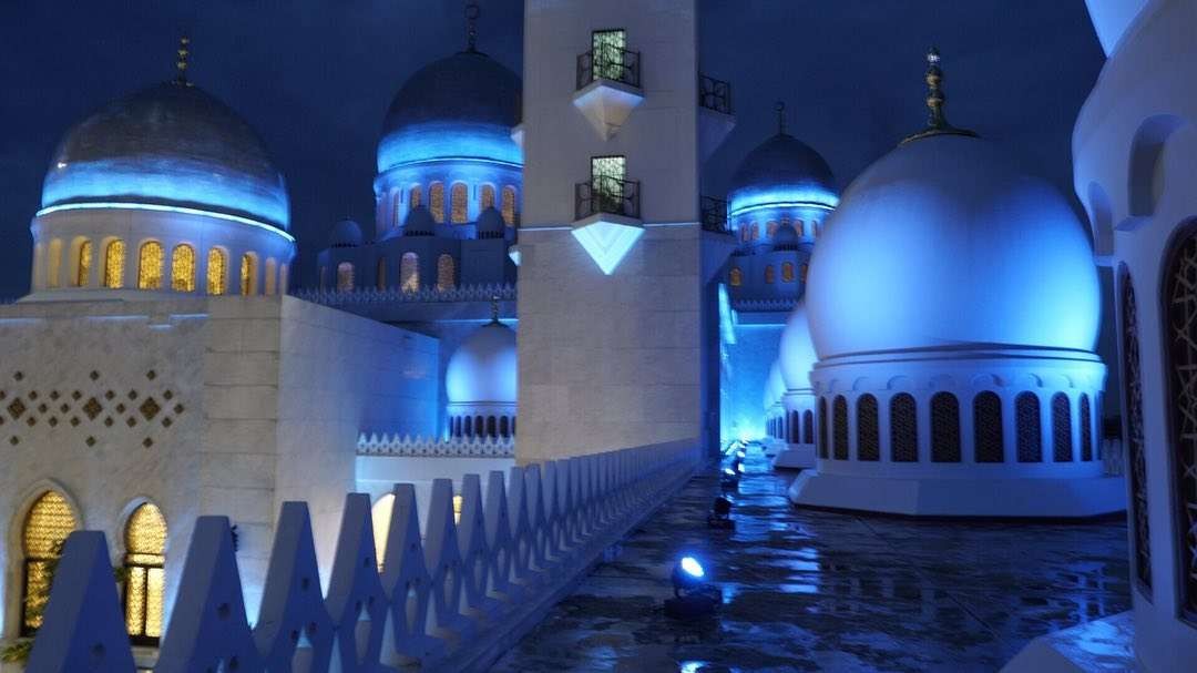 Masjid Raya Syaikh Zayed Solo, tampak keindhaan. (Foto: dok/Ngopibareng.id)