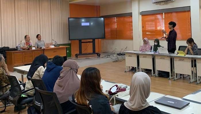 kuliah tamu yang diselenggarakan oleh Center for Gastrodiplomacy Studies (CGS) Universitas Jember di Fakultas Ilmu Sosial dan Politik (FISIP) (Foto: Dok Humas Unej)