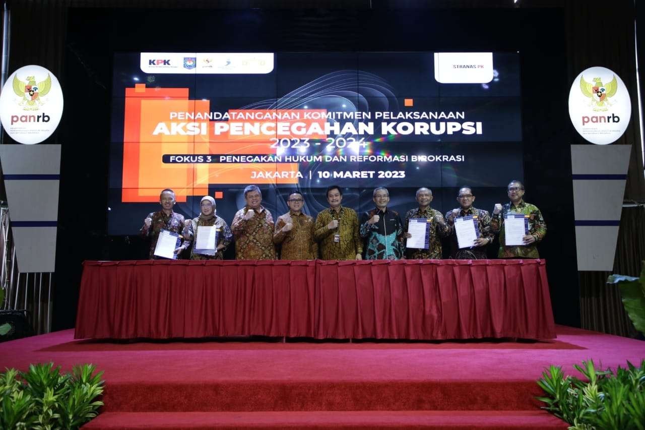 Kementerianpan_RB dengan KPK melaksanakan penandatanganan Komitmen Pelaksanaan Aksi Pencegahan Korupsi (PK) Tahun 2023-2024 Fokus 3, Jumat 10 Maret 2023. (Foto: dok/Humas Kemenpan-RB)