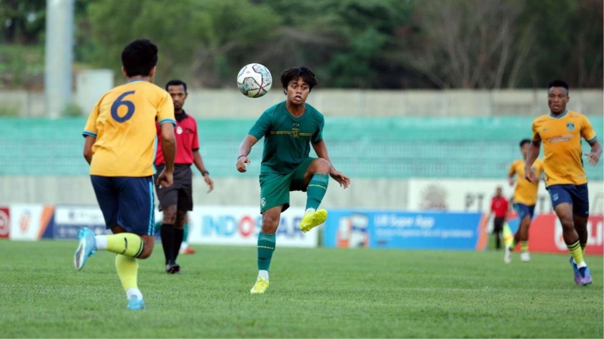 Pemain Persebaya, Andre Oktaviansyah mendapat panggilan menjalani seleksi Timnas. (Foto: Persebaya)