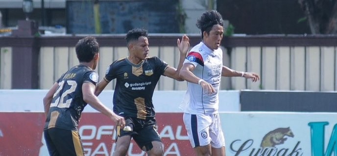 Jalannya laga antara tuan rumah Arema FC Vs Dewa United pada lanjutan kompetisi Liga 1 (Foto: Twitter/@AremafcOfficial)