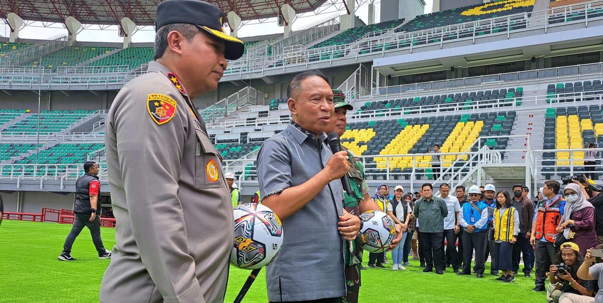 Zainudin Amali secara resmi menyatakan dirinya mundur dari Menpora dan Fokus ke PSSI. (Foto: Pita Sari/Ngopibareng.id)