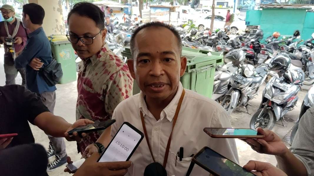 Direktur Teknik Usaha PD Pasar Surya, Suhendro. (Foto: Fariz Yarbo/Ngopibareng.id)