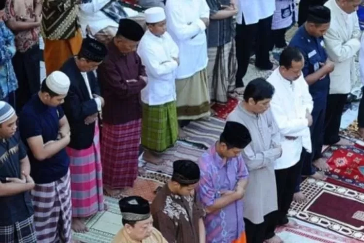 Shalat Tarawih berjamaah sangat dianjurkan selama Ramadan. (Foto: dok/ngopibareng.id)