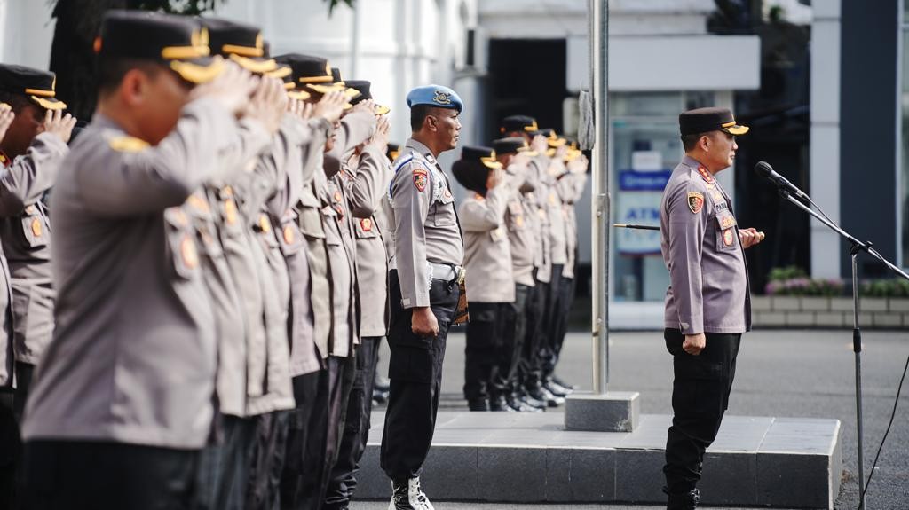 Petugas gabungan apel persiapan menyambut bulan Ramadhan 1444 Hijriah (Foto: dok. Polrestabes Surabaya)