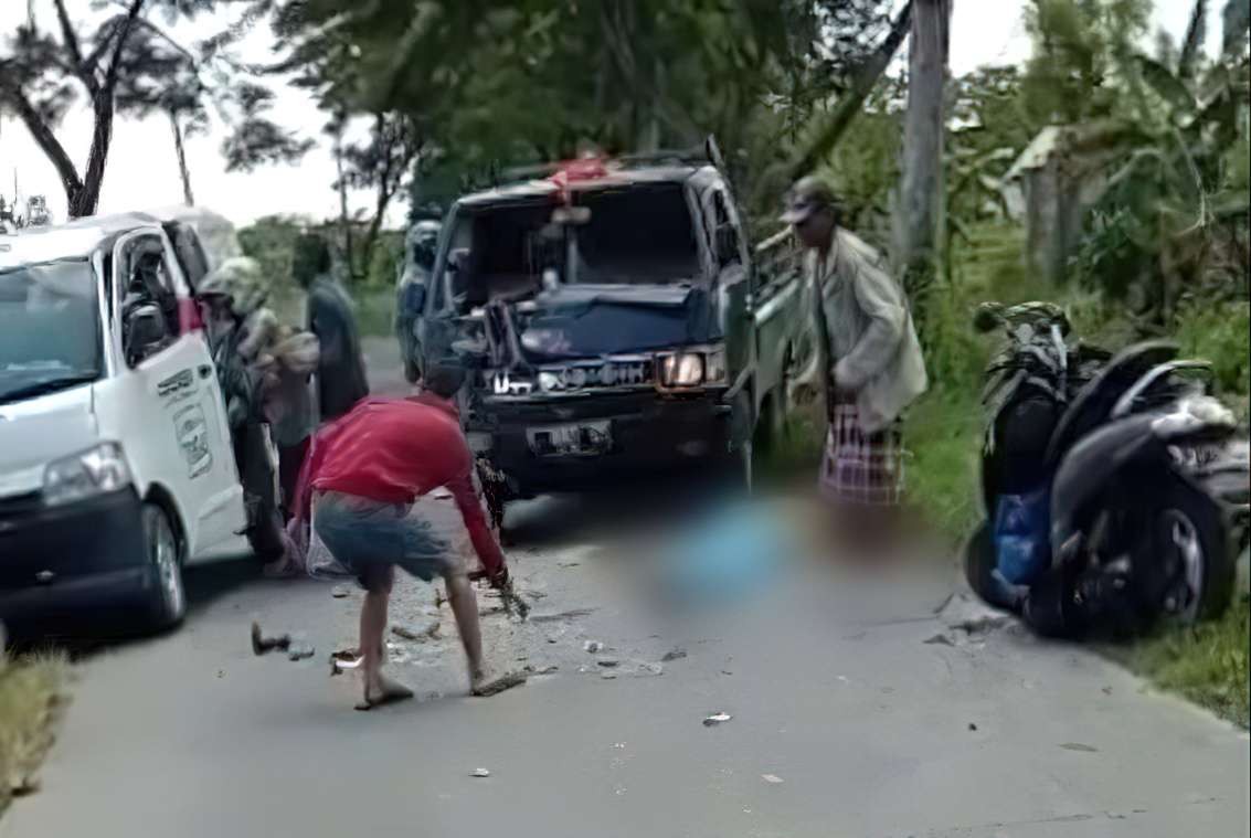 Kondisi mobil pikap setelah bertabrakan (Foto: Istimewa)