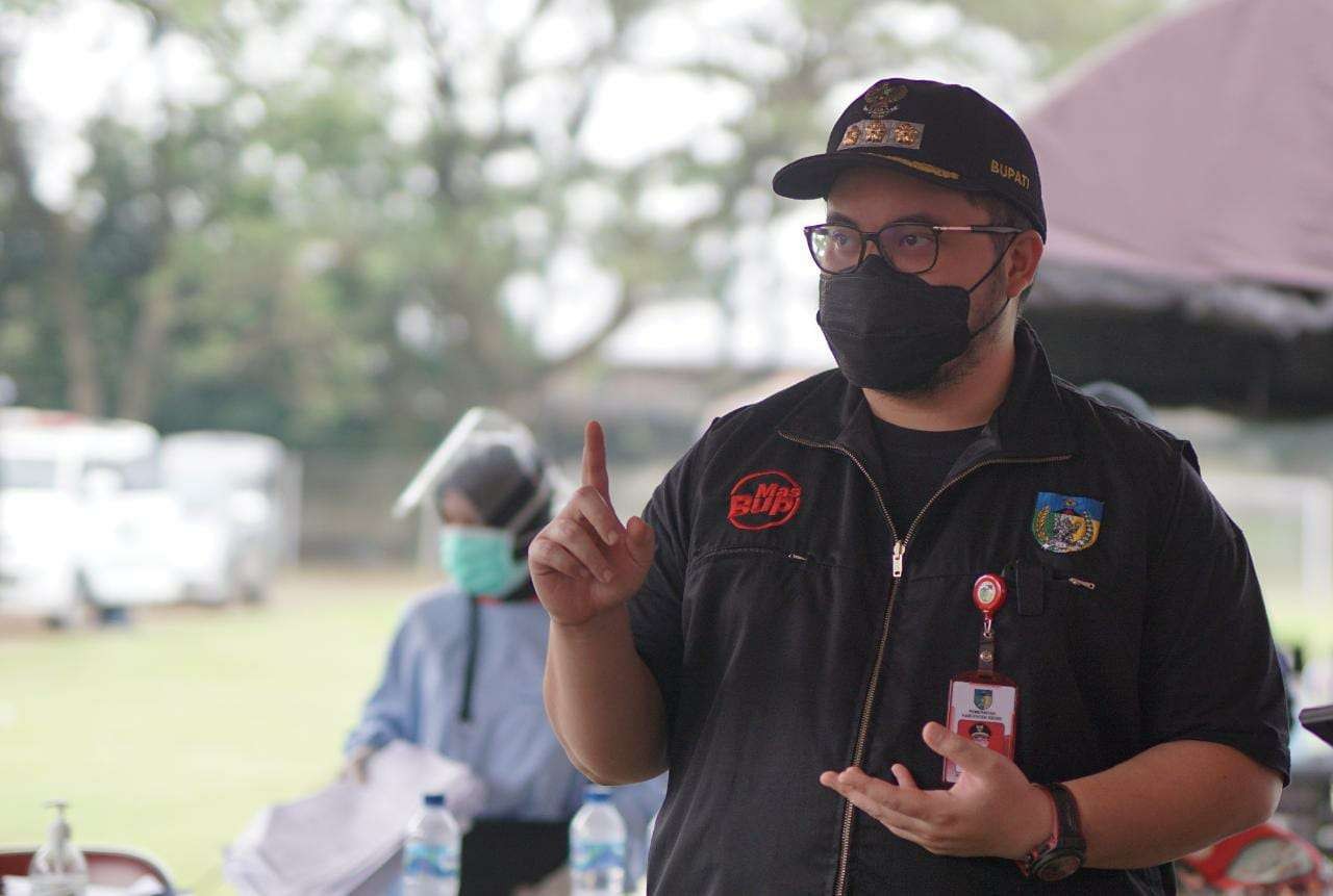 Memasuki awal Ramadan, harga bahan pokok (bapok) menunjukkan geliat kenaikan. Bupati Kediri Hanindhito Himawan Pramana terus mengawasi pergerakan harga di pasar. (Foto Kominfo Kabupaten Kediri )