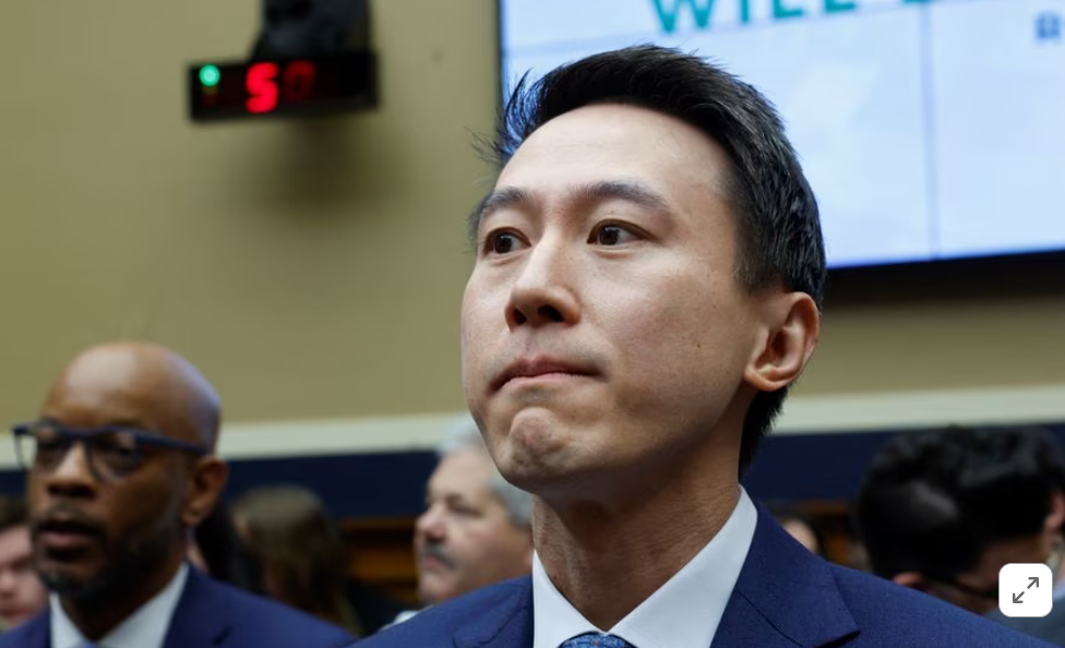 CEO Tiktok Shou Zi Chew akhirnya hadir memenuhi panggilan anggota Parlemen Amerika Serikat, Kamis 23 Maret 2023. (Foto: Reuters)