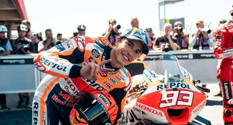 Marc Marquez raih pole setelah secara dramatis membukukan catatan waktu tercepat di kualifikasi MotoGP Portugal 2023. (Foto: Twitter/@marcmarquez93)