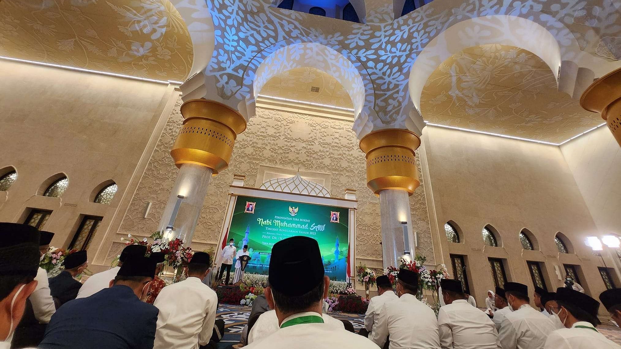 Selama Ramadan, umat Islam berbondong-bondong melaksanakan ibadah di masjid. (Foto: dok/Ngopibareng.id)