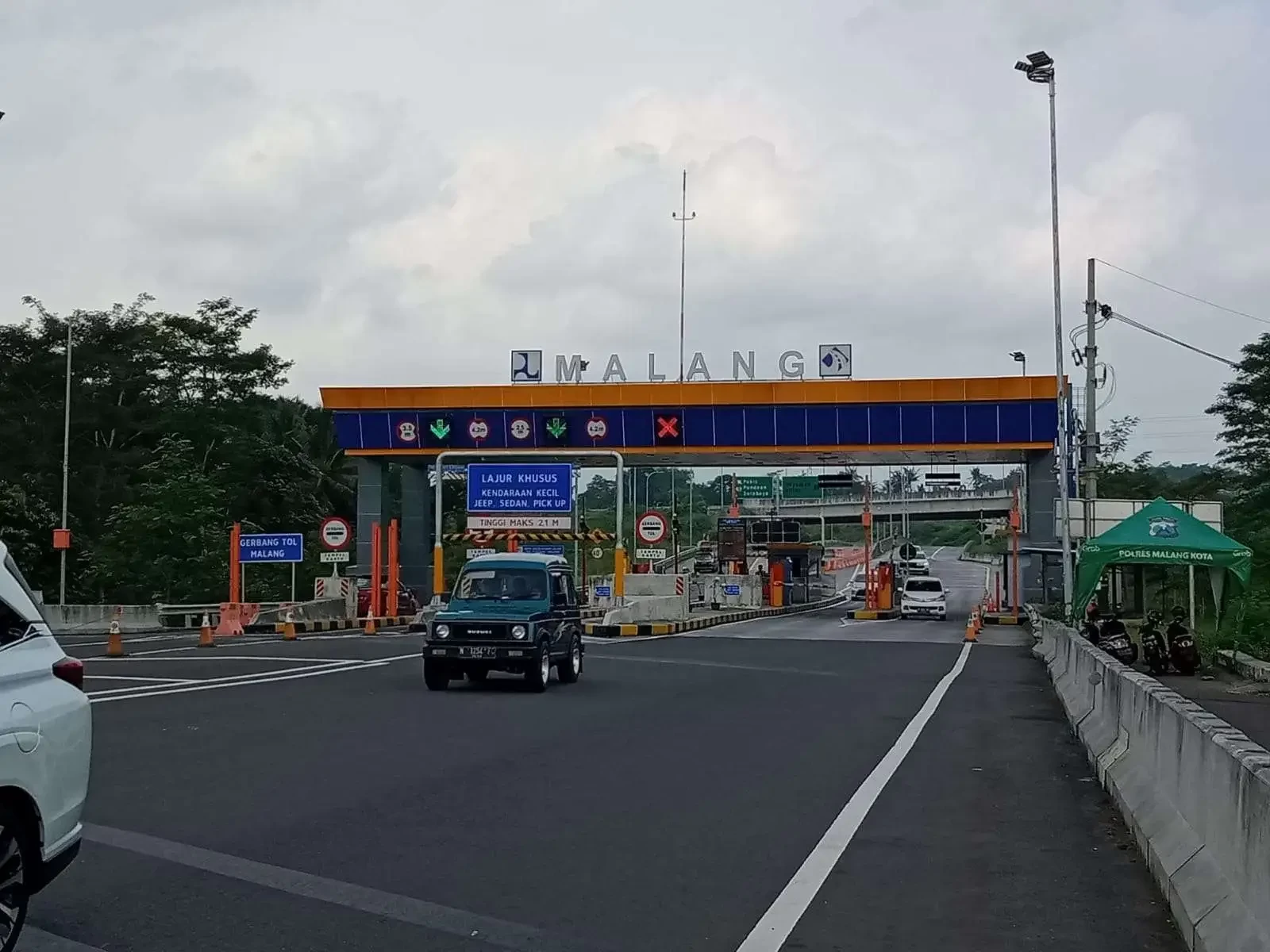 Ruas Jalan Tol Pandaan-Malang Gate Malang (Foto: Lalu Theo/Ngopibareng.id)